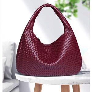 NWOT. SU Recycled Vegan Leather Woven Large Satchel/Hobo/Tote bag in Burgundy